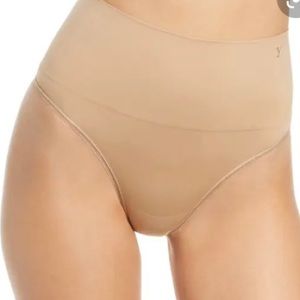 Yummie Ultralight Seamless Shapewear Nylon Thong.